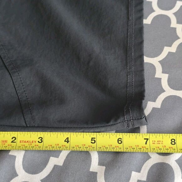 KUHL Shorts Mens 32 Charcoal Hiking Technical Zip Pockets Performance Outdoor - Picture 13 of 14